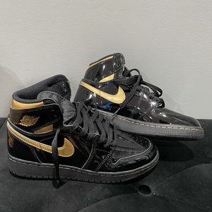 Air Jordan size 5Y. Worn once